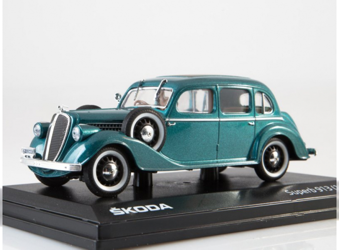 SKODA Superb 913 (1938) sea wave