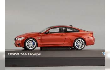 BMW M4 Coupe F82 (2014), orange