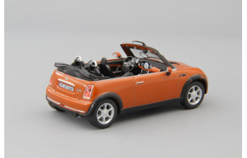 MINI Cooper Convertible, orange metallic