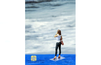 Фигурка девушки "Алло, дорогой, я не могу завеcти машину!" (окрашена)