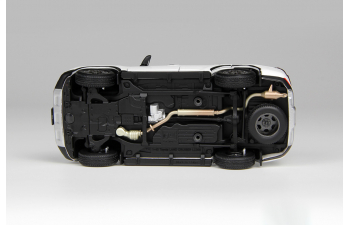 TOYOTA Land Cruiser LC300 GR Sport, white