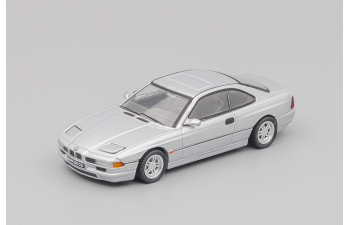 BMW 850 CSi (1992), silver