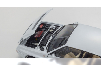 Lancia Delta Integrale EVO (white)