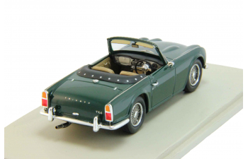 TRIUMPH Tr4, green