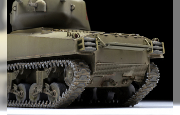Сборная модель Американский средний танк Шерман М4А2(76)W