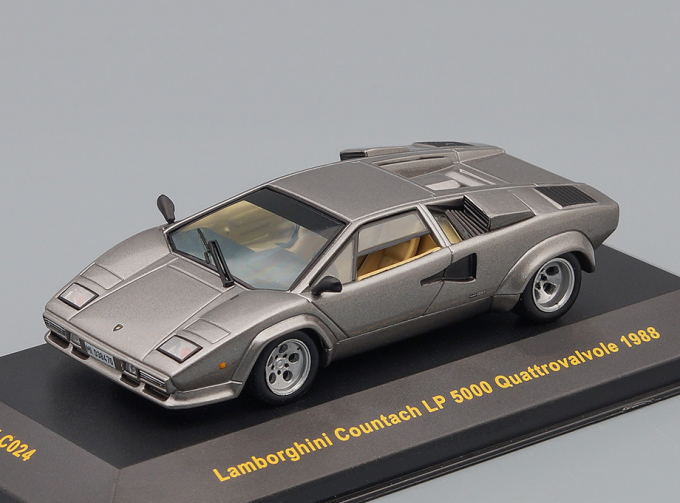 LAMBORGHINI Countach LP 5000 Quattrovalvole 1988, silver