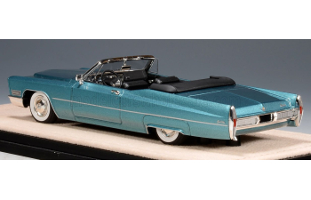 CADILLAC DE VILLE Cabriolet Open (1967), capri aqua