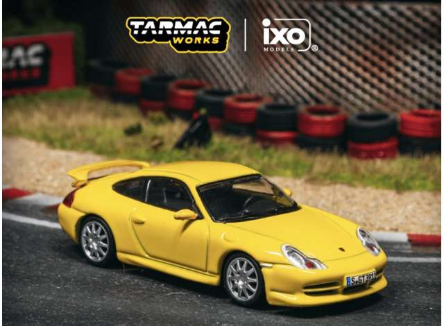Porsche 911 GT3 (type 996), yellow