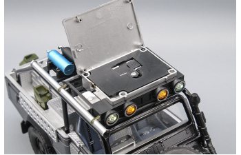 LAND ROVER DEFENDER серый, 22 см