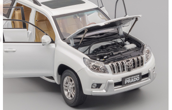 TOYOTA Land Cruiser Prado (2009), white