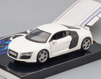 AUDI R8, white