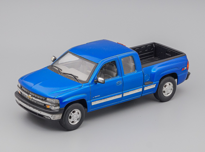 CHEVROLET Silverado 1999, blue