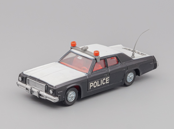 PLYMOUTH Gran Fury Police Car (1977), black / white 