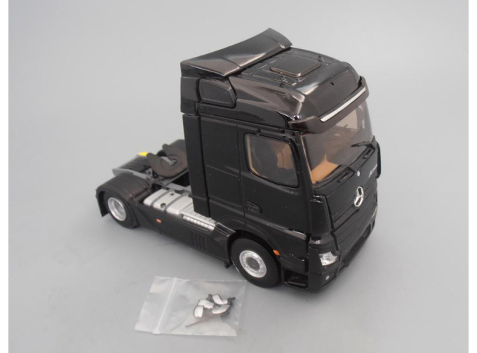 MERCEDES-BENZ Actros 5 2021 Black Edition