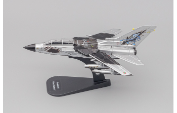 Самолет Panavia Tornado IDS