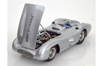 MERCEDES-BENZ W 196R Stromlinie with original signature, Hans Herrmann (1954/55), silver