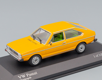 VOLKSWAGEN Passat (1975), yellow