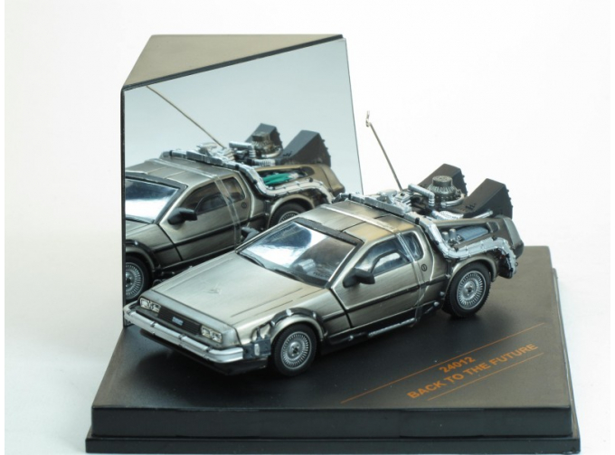 DeLOREAN DMC 12 "Back to the Future" Part I, silver