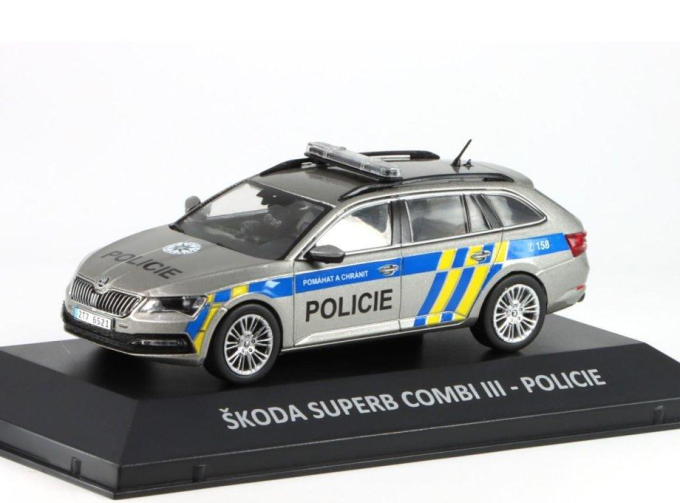 SKODA Superb Combi III - Police