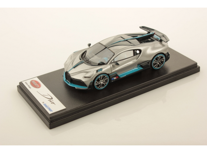 Bugatti Divo (argent glossy)