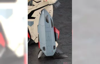 Сборная модель боевого робота YF-19 Battroid "Macross Plus", вселенная Макросс