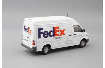 MERCEDES-BENZ Sprinter FedEx, white