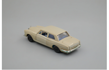 ROLLS-ROYCE Silver Shadow (ремейк ДФИ) серый