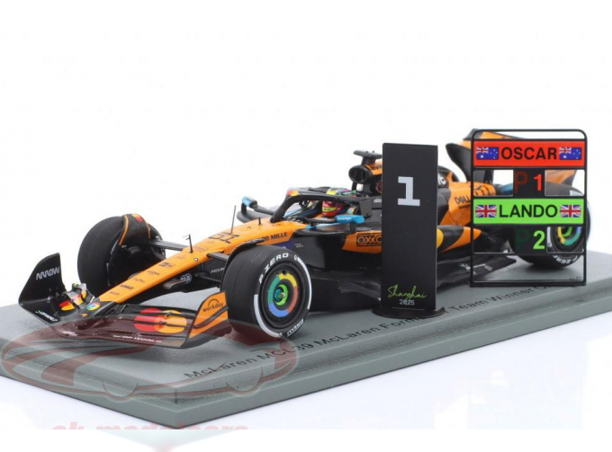 McLAREN MCL39 №81 Winner China GP Formula 1 Oscar Piastri (2025)
