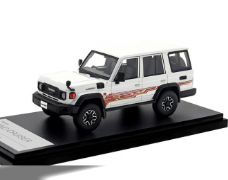TOYOTA Land Cruiser 70 AX (2023), белый