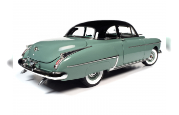 OLDSMOBILE 88 Rocket 88 (1950), Alder Green Metallic Black Enamal (зеленый с черным)