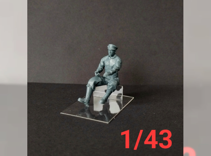 Фигурка Тракторист Фордзон-Путиловец