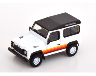 LAND ROVER Defender 90, white black