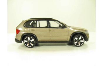 BMW X5 E70, бежевый