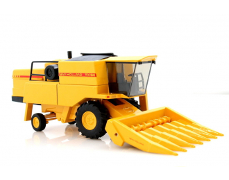 Зерноуборочный комбайн кукурузы New Holland TX-34, yellow