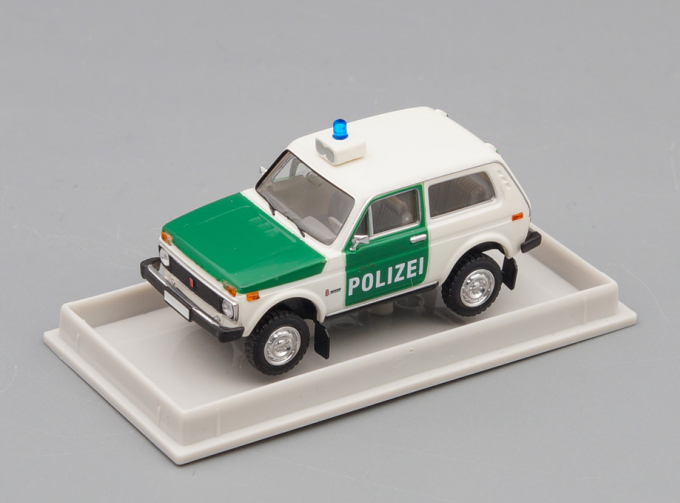 LADA Niva Polizei, white / green