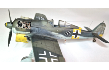 Сборная модель истребитель Fw 190A-5 Light Fighter - Weekend Edition
