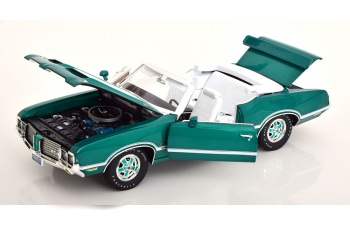 OLDSMOBILE 442 W-30 Convertible with removable Softtop (1972), green metallic/white