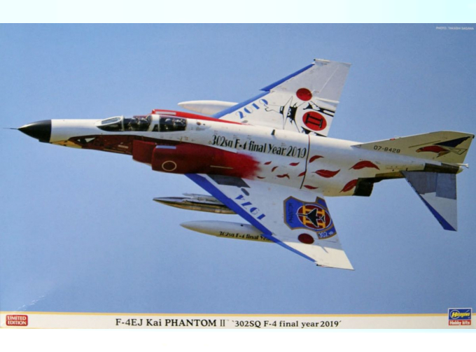 Сборная модель Самолет F-4EJ Kai PHANTOM II 302SQ F-4 final year 2019