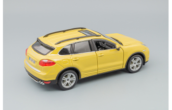 PORSCHE Cayenne Turbo (2010), Yellow