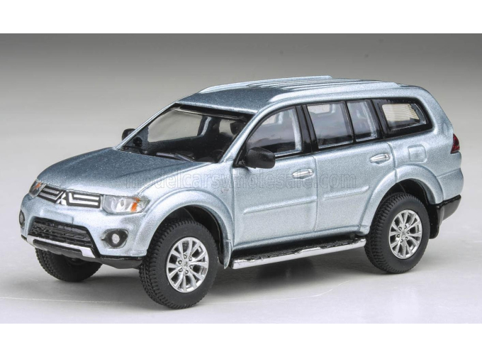 MITSUBISHI Pajero Sport LHD (2014), silver