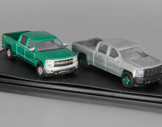 набор CHEVROLET Silverado Customer Pick-up, green and silver 