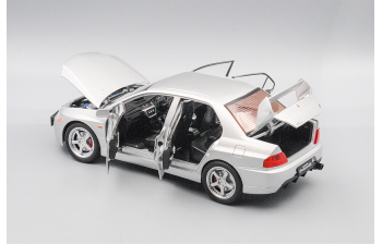 MITSUBISHI Lancer Evolution IX, серебристый, 20 см.