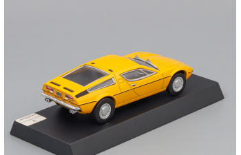 MASERATI Bora 1971, yellow