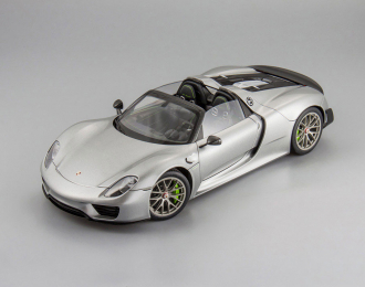 PORSCHE 918 Spyder Weissach Package (2013), silver metallic