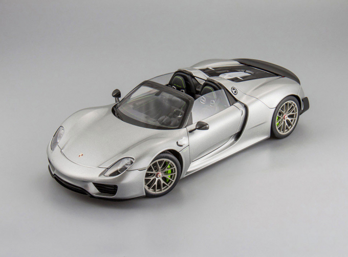 PORSCHE 918 Spyder Weissach Package (2013), silver metallic