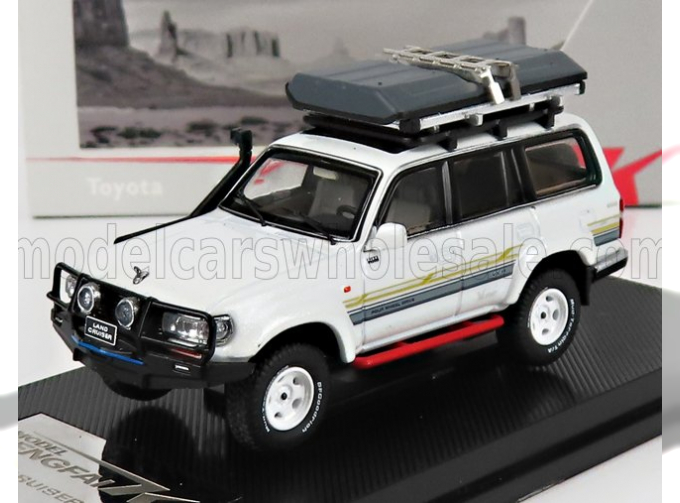 TOYOTA Land Cruiser J8 1990, White