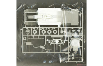 Сборная модель Toyota Crown 3.0 Royal Saloon G (Jzs155)