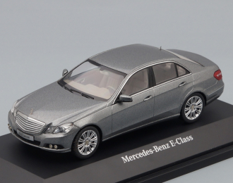 MERCEDES-BENZ E-Klasse Sedan Avantgarde W212 (2009), silver palladium