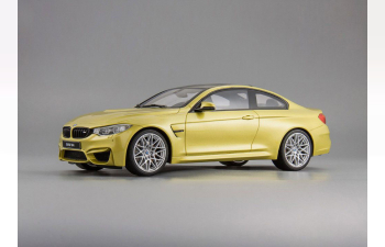 BMW M4 Competition Package (austin yellow)