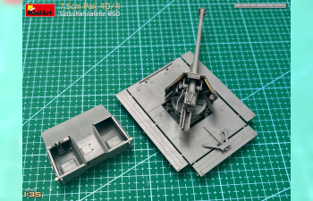 Сборная модель Pak 40/4 Selbstfahrlafette Rso Military